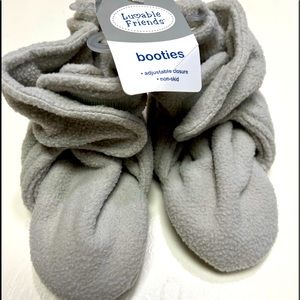 Luvable Friends Gray Fleece Scooties - Boys or Girl Size 2T Winter Slippers